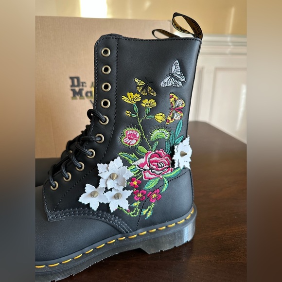 DR. MARTENS 1490 FLORAL BLOOM LEATHER MID-CALF BOOTS - Picture 6 of 13
